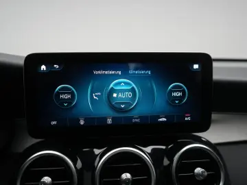 MERCEDES-BENZ GLC 300 e 4Matic