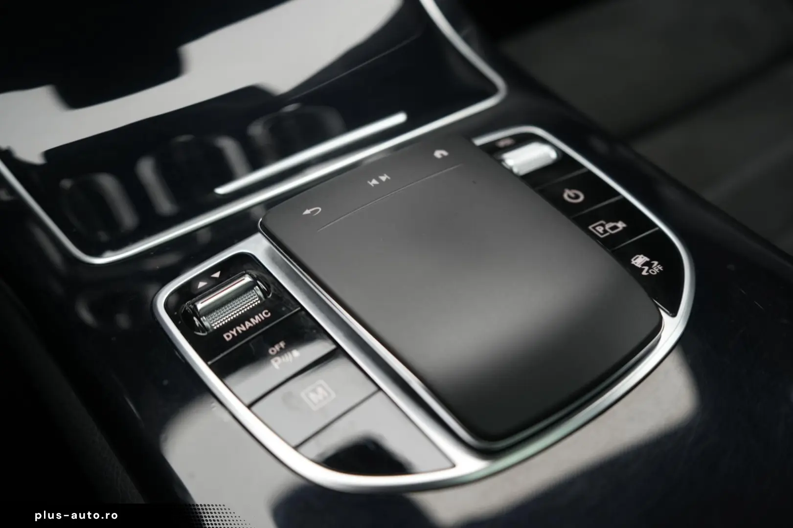 MERCEDES-BENZ GLC 300 e 4Matic