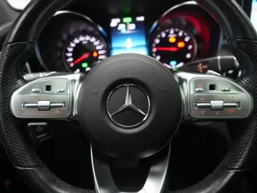 MERCEDES-BENZ GLC 300 e 4Matic