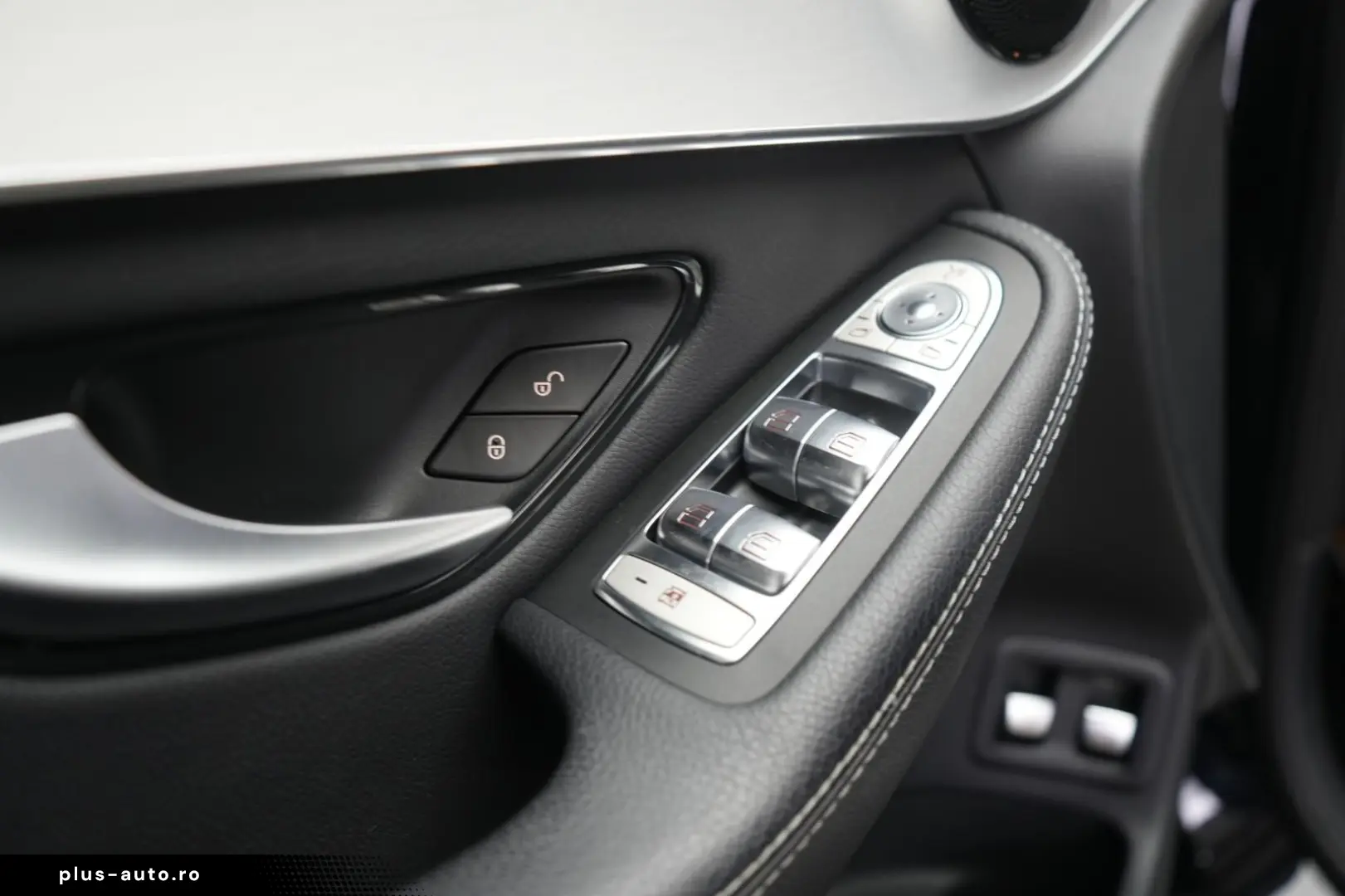 MERCEDES-BENZ GLC 300 e 4Matic