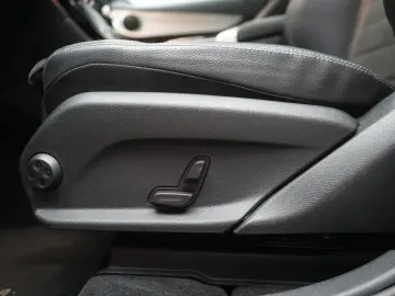 MERCEDES-BENZ GLC 300 e 4Matic