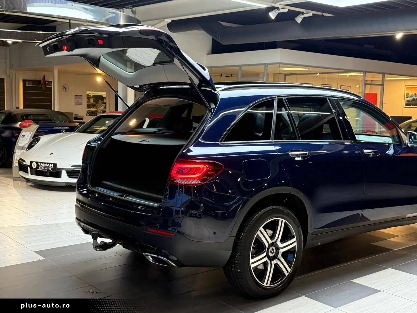 MERCEDES-BENZ GLC 300 e 4Matic