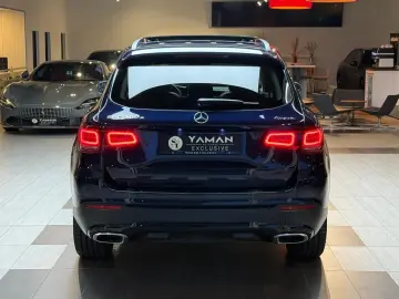 MERCEDES-BENZ GLC 300 e 4Matic