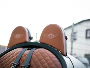 MORGAN 3 Wheeler  Sonderlack  viele Morgan Park Extras!