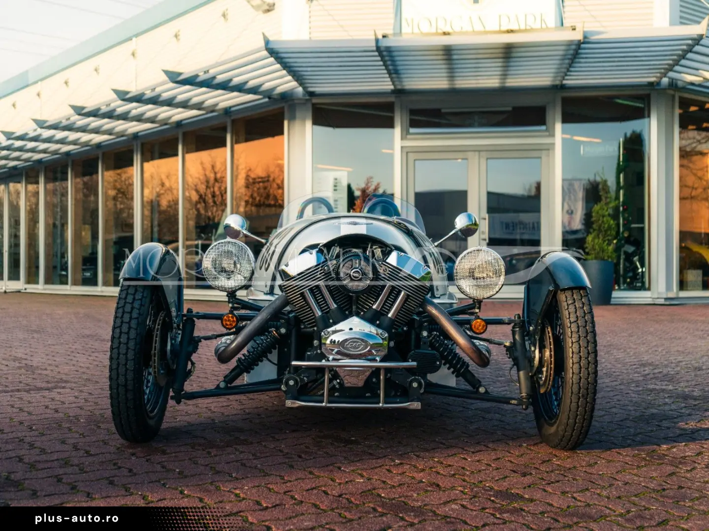 MORGAN 3-Wheeler  matt silber