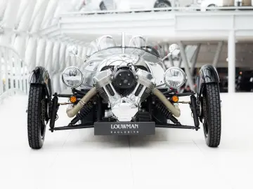 MORGAN 3 Wheeler   NL History   AM Quantom Silver   Man