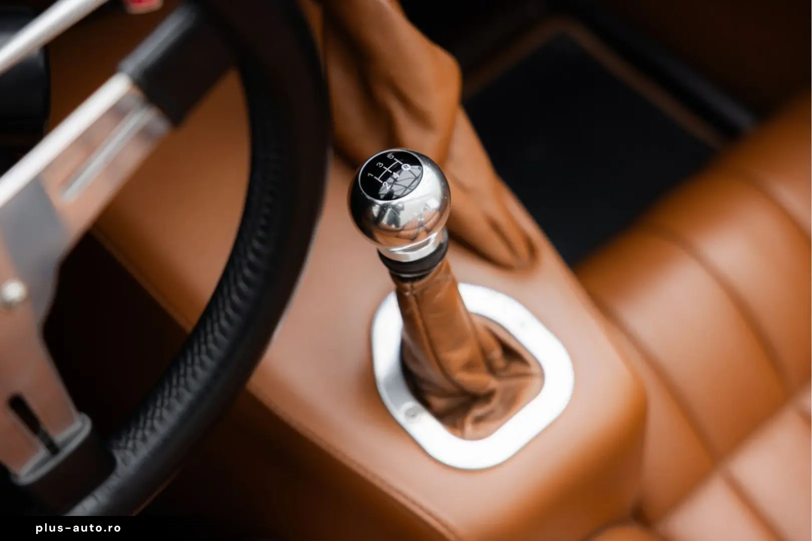 MORGAN 3 Wheeler   NL History   AM Quantom Silver   Man