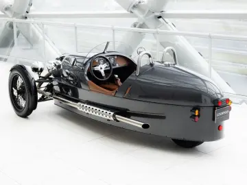 MORGAN 3 Wheeler   NL History   AM Quantom Silver   Man