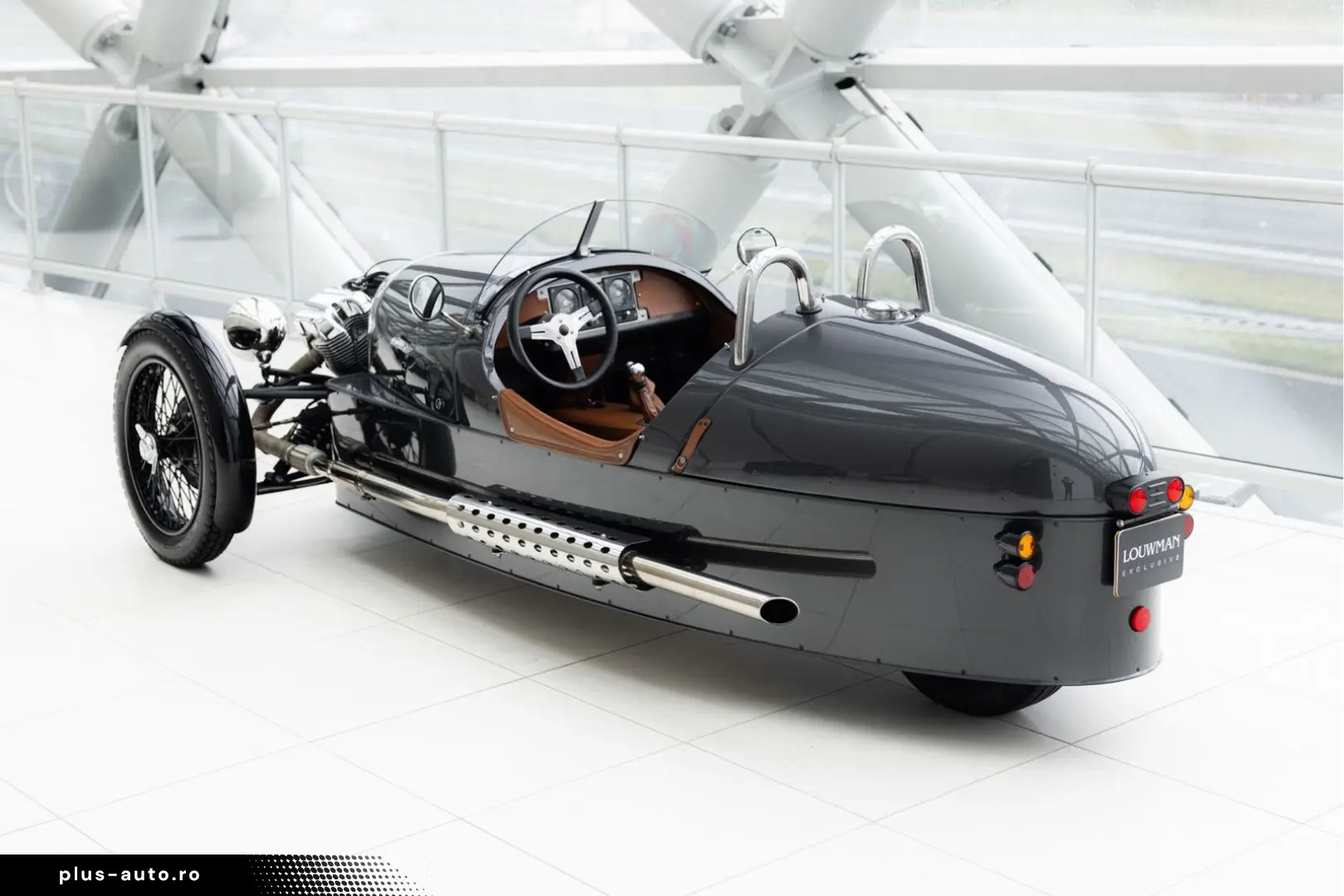 MORGAN 3 Wheeler   NL History   AM Quantom Silver   Man