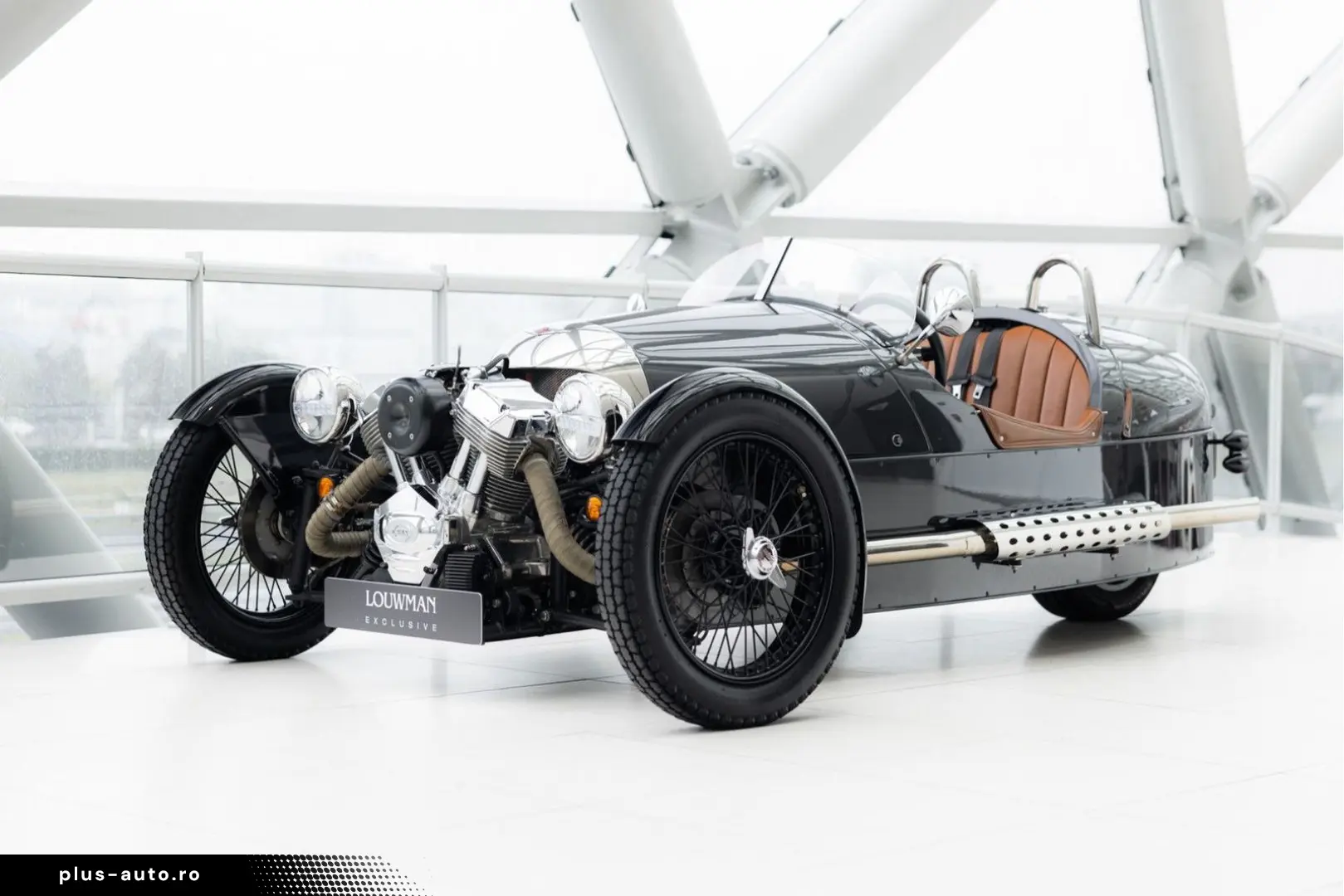 MORGAN 3 Wheeler   NL History   AM Quantom Silver   Man