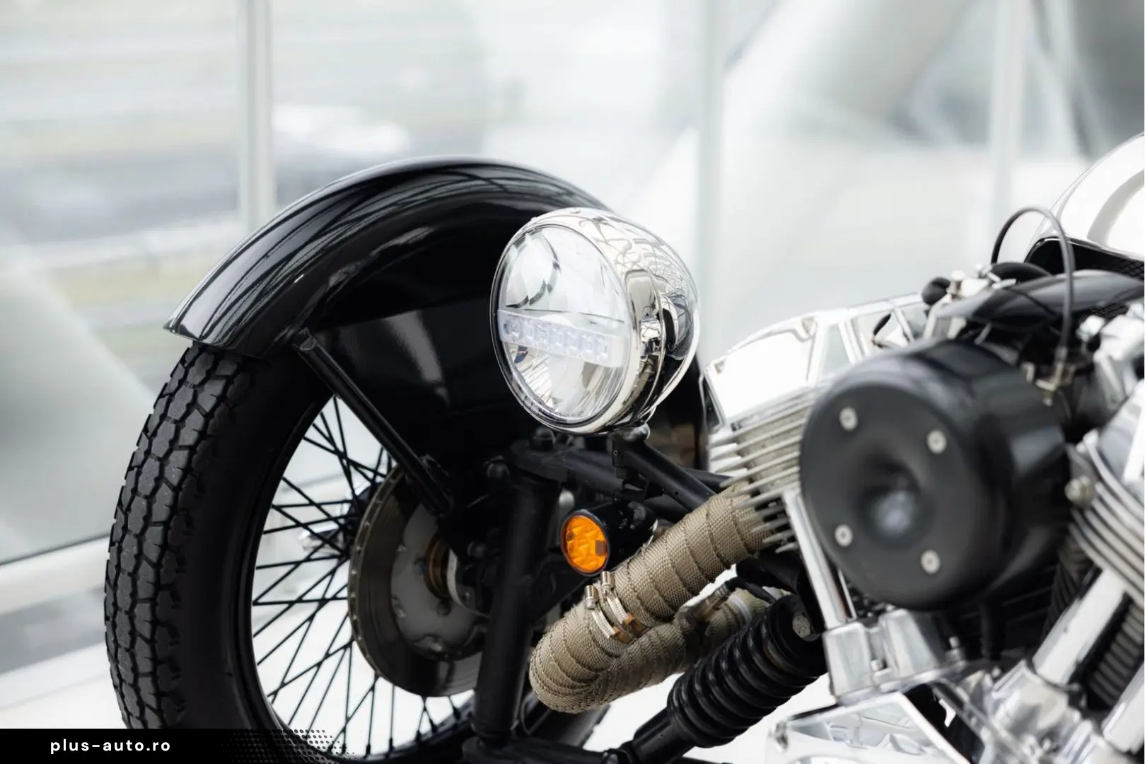 MORGAN 3 Wheeler   NL History   AM Quantom Silver   Man