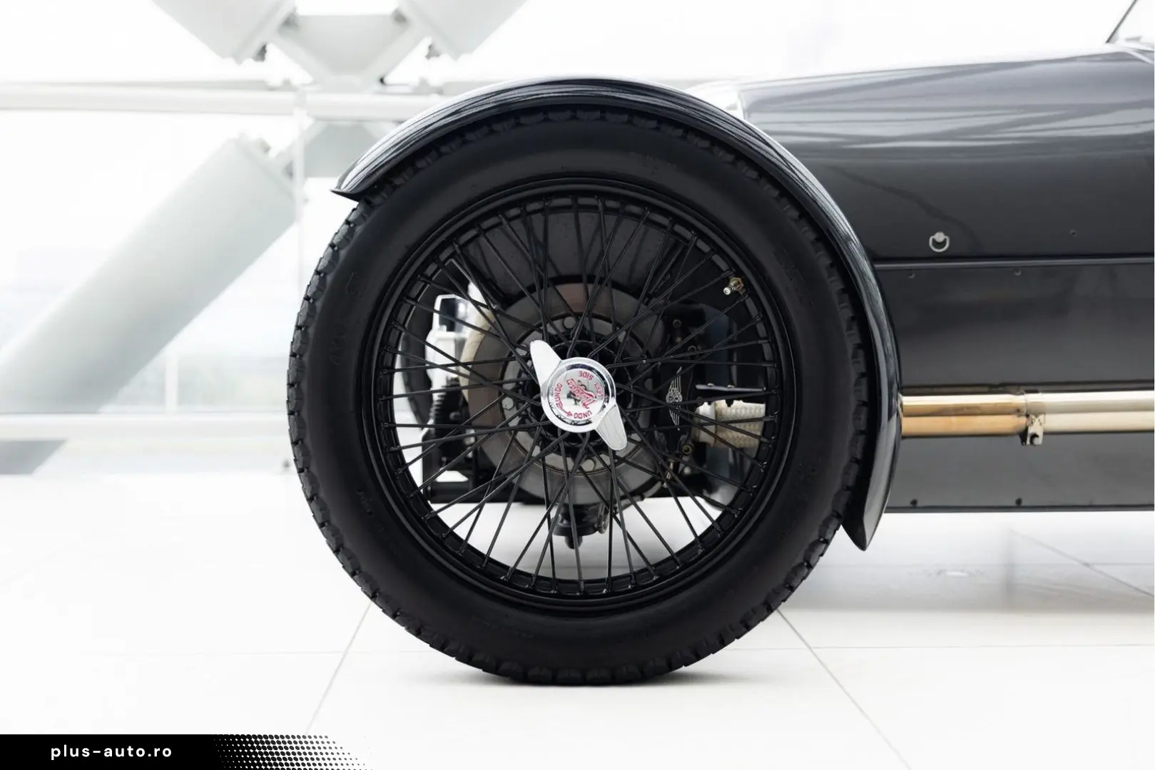 MORGAN 3 Wheeler   NL History   AM Quantom Silver   Man