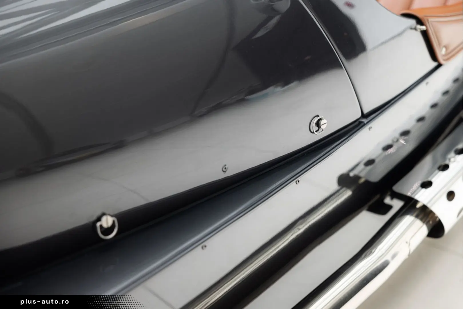 MORGAN 3 Wheeler   NL History   AM Quantom Silver   Man