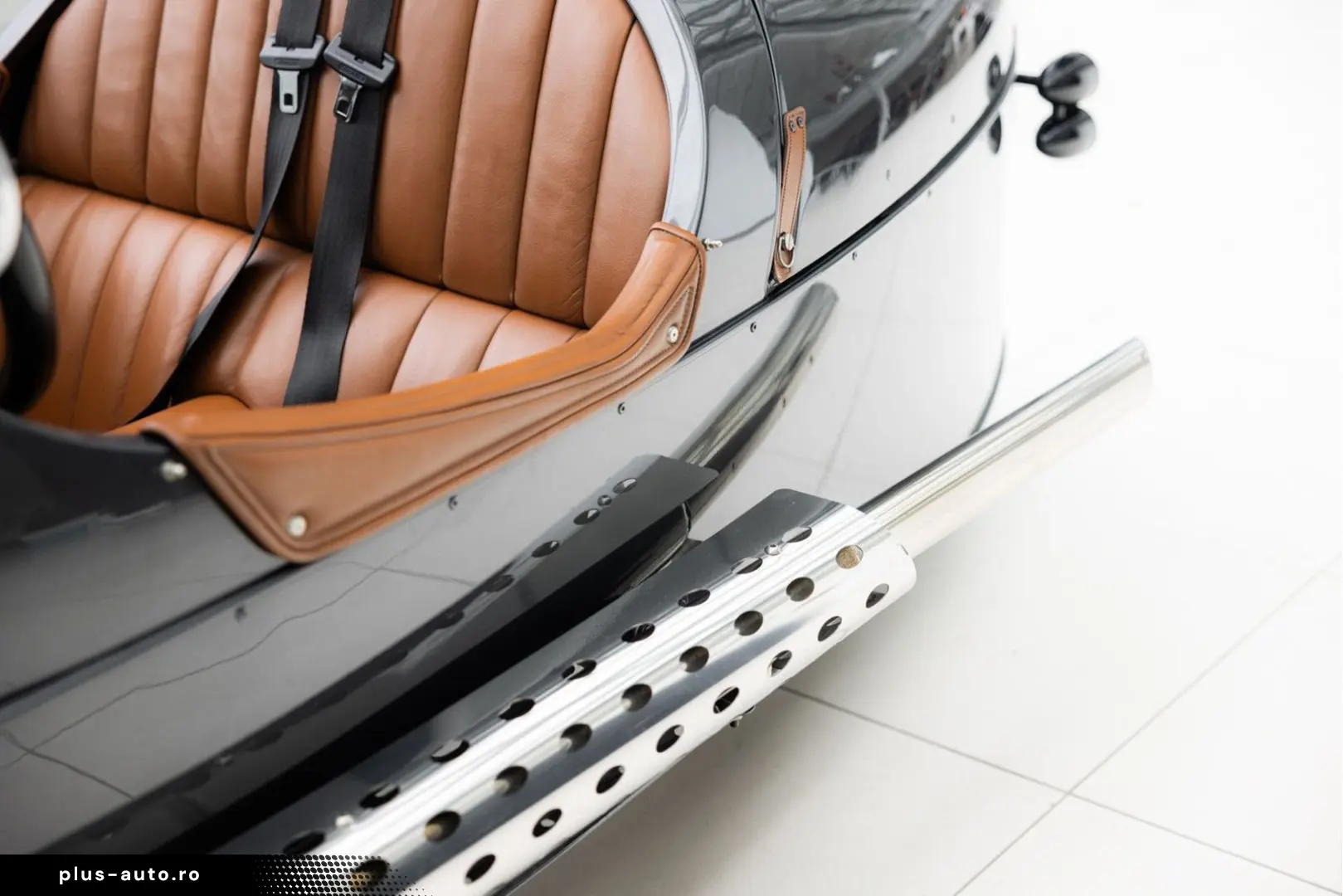 MORGAN 3 Wheeler   NL History   AM Quantom Silver   Man