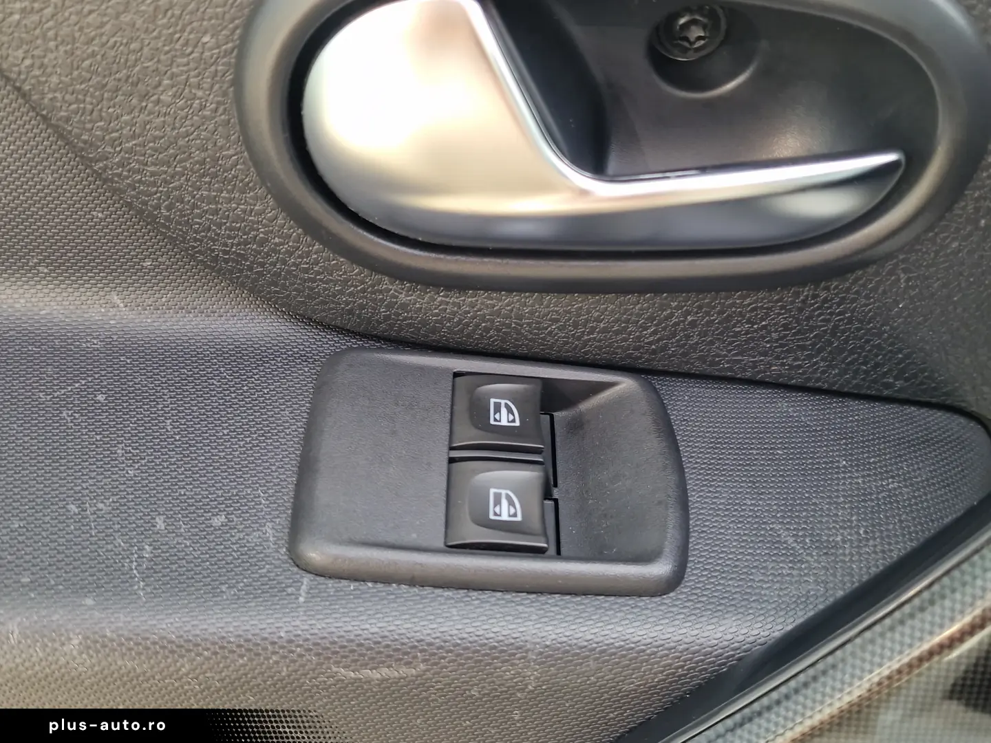 Dacia Logan TCe 90 MT5 90CP Manual 5 tr