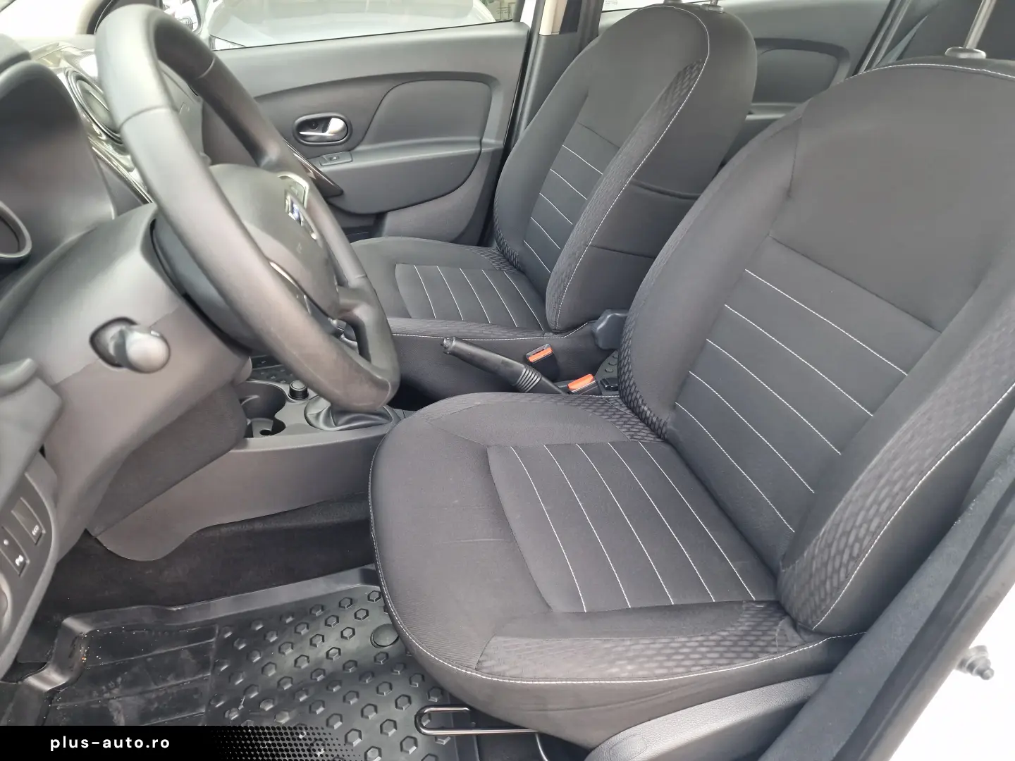 Dacia Logan TCe 90 MT5 90CP Manual 5 tr