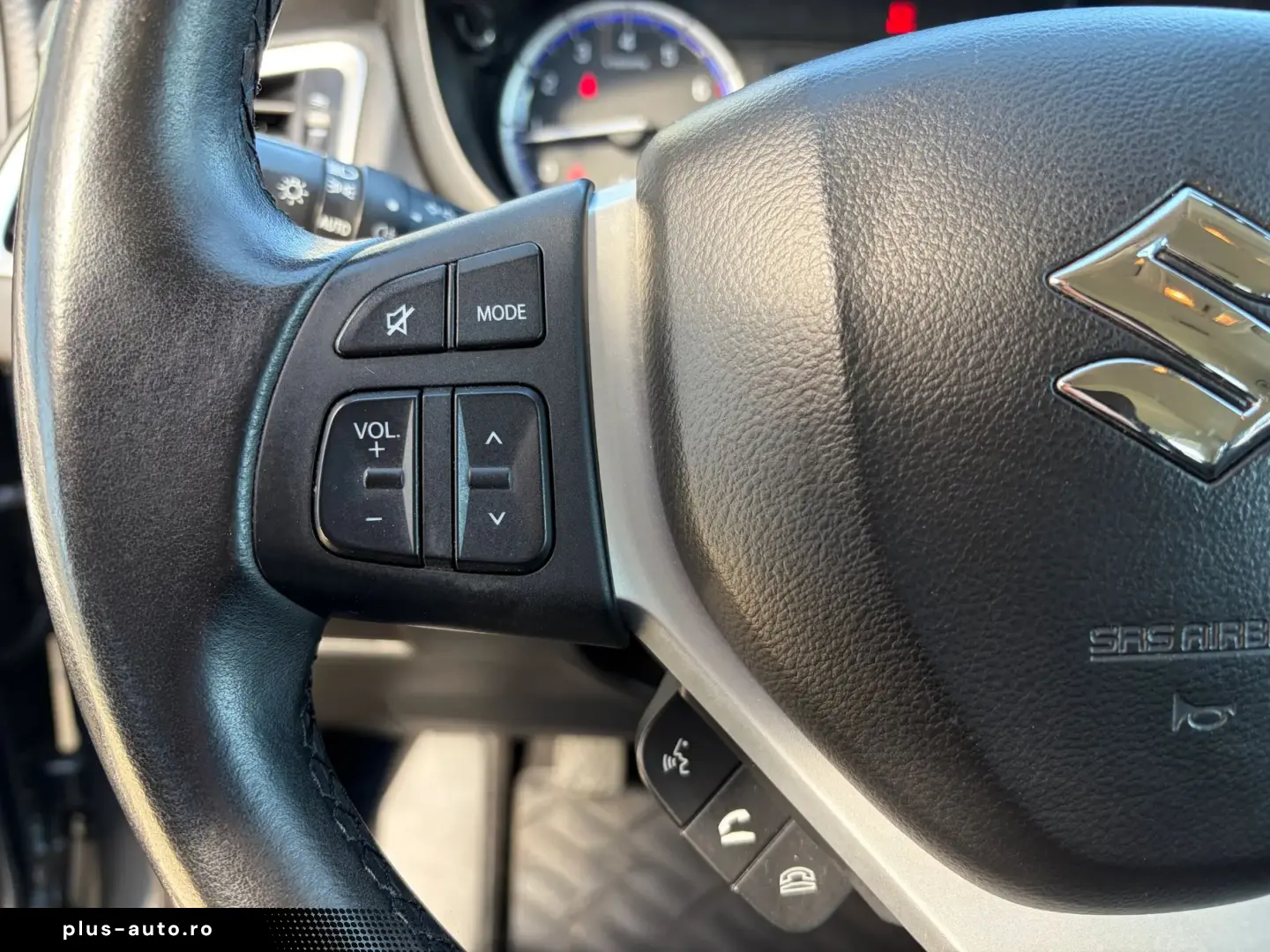 Suzuki S-Cross SX4 Luxus Allgrip   Car no 130