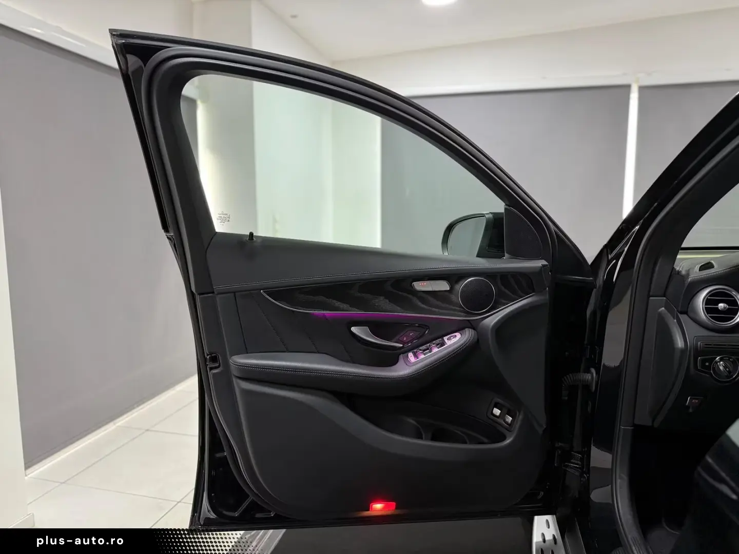 Mercedes-Benz GLC 300 e Coupe 4M AMG-LINE