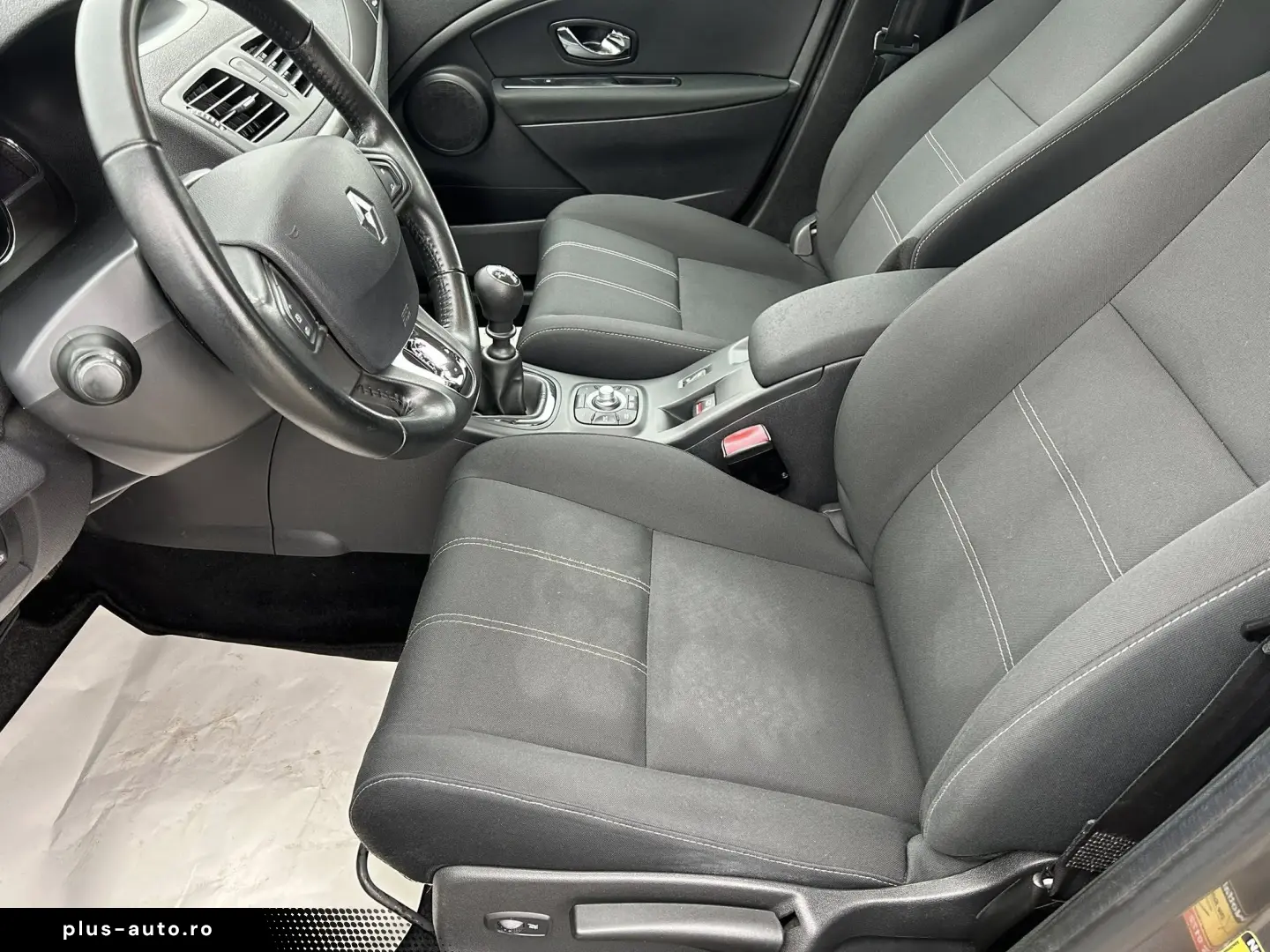 Renault Megane GrandTour 1.5 DCI BOSE Edition