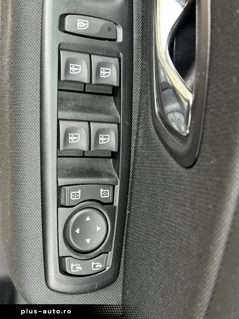 Renault Megane GrandTour 1.5 DCI BOSE Edition