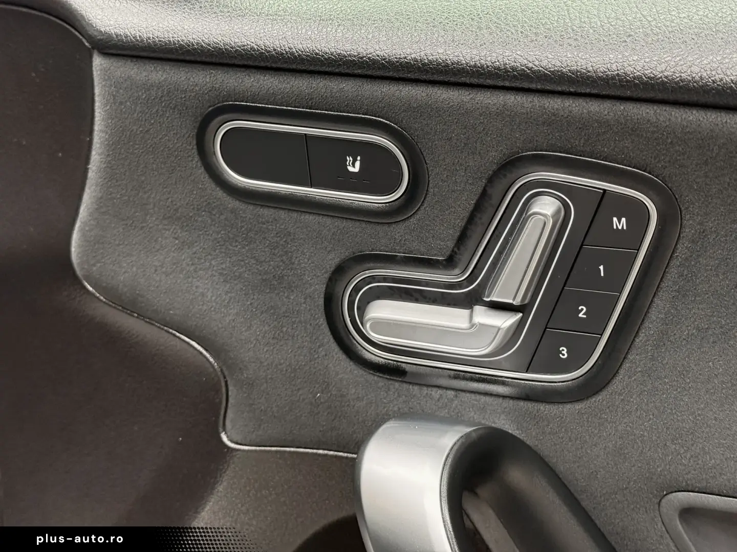 Mercedes-Benz A 200 Sedan 7G-DCT AMG Line