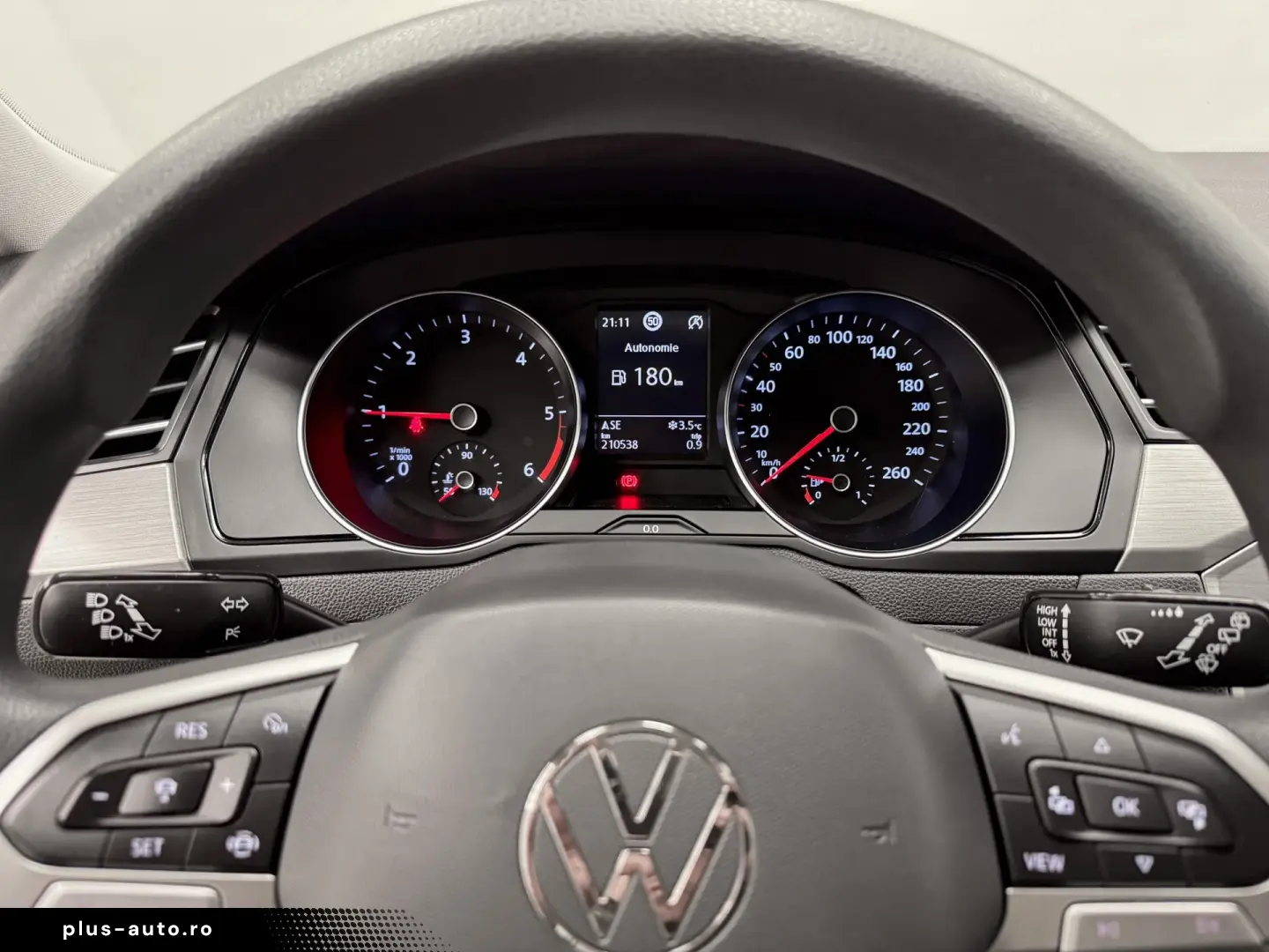 Volkswagen Passat 2.0 TDI SCR Business