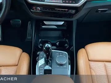 BMW X3 xDrive20d M-Sport  faruri Laser