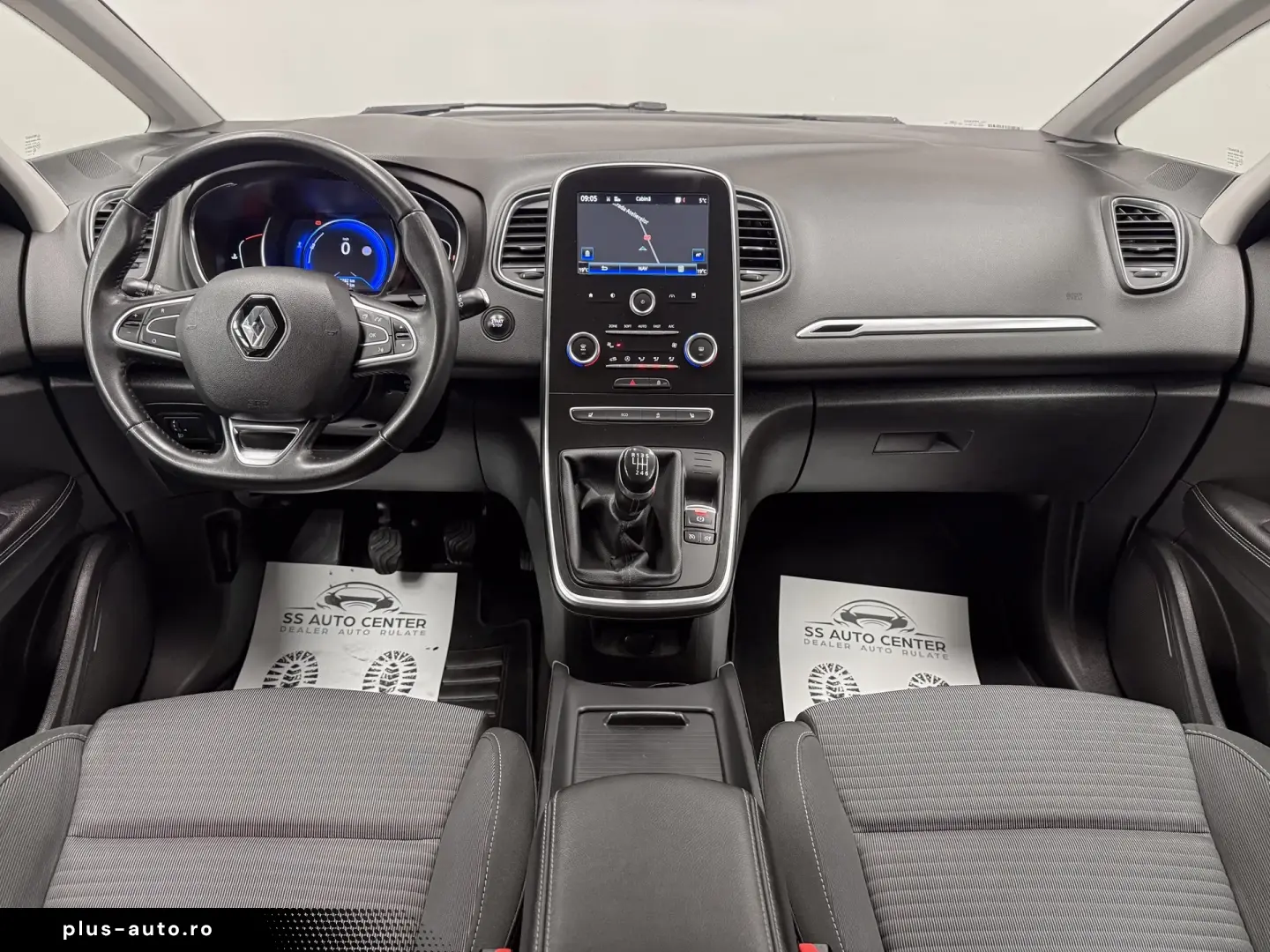 Renault Scenic ENERGY TCe 115 EXPERIENCE