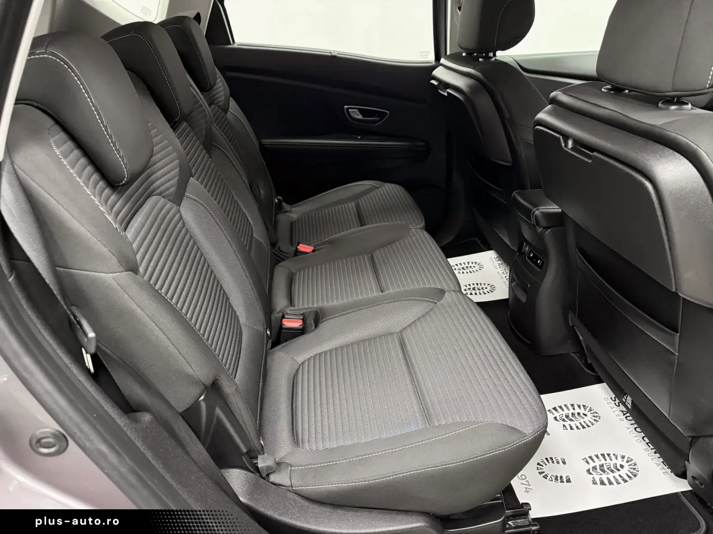 Renault Scenic ENERGY TCe 115 EXPERIENCE