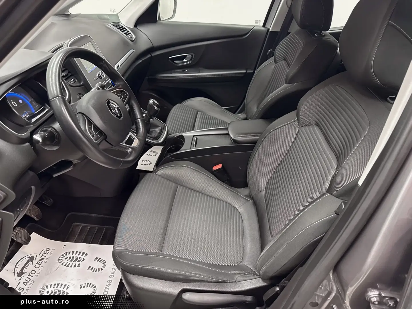 Renault Scenic ENERGY TCe 115 EXPERIENCE