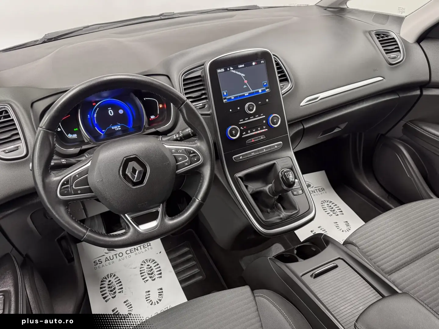 Renault Scenic ENERGY TCe 115 EXPERIENCE