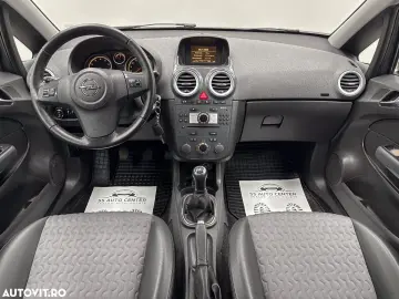 Opel Corsa 1.4 16V Innovation