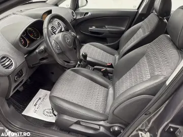 Opel Corsa 1.4 16V Innovation