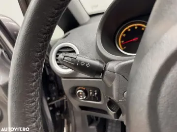 Opel Corsa 1.4 16V Innovation