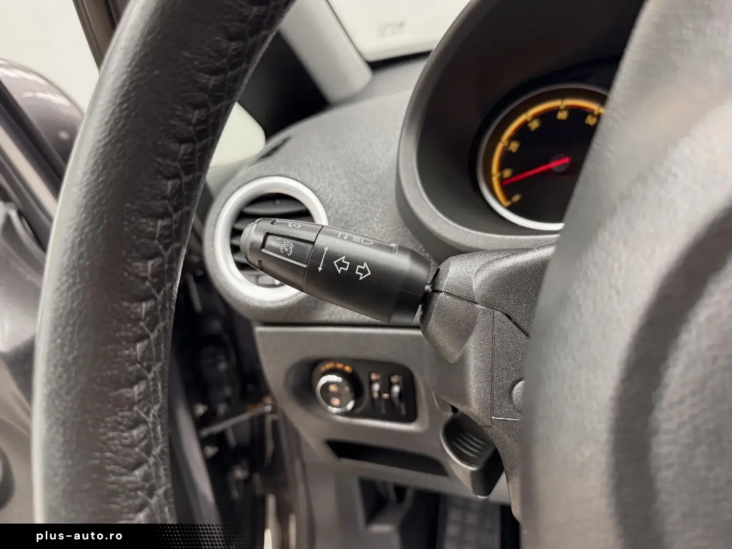 Opel Corsa 1.4 16V Innovation