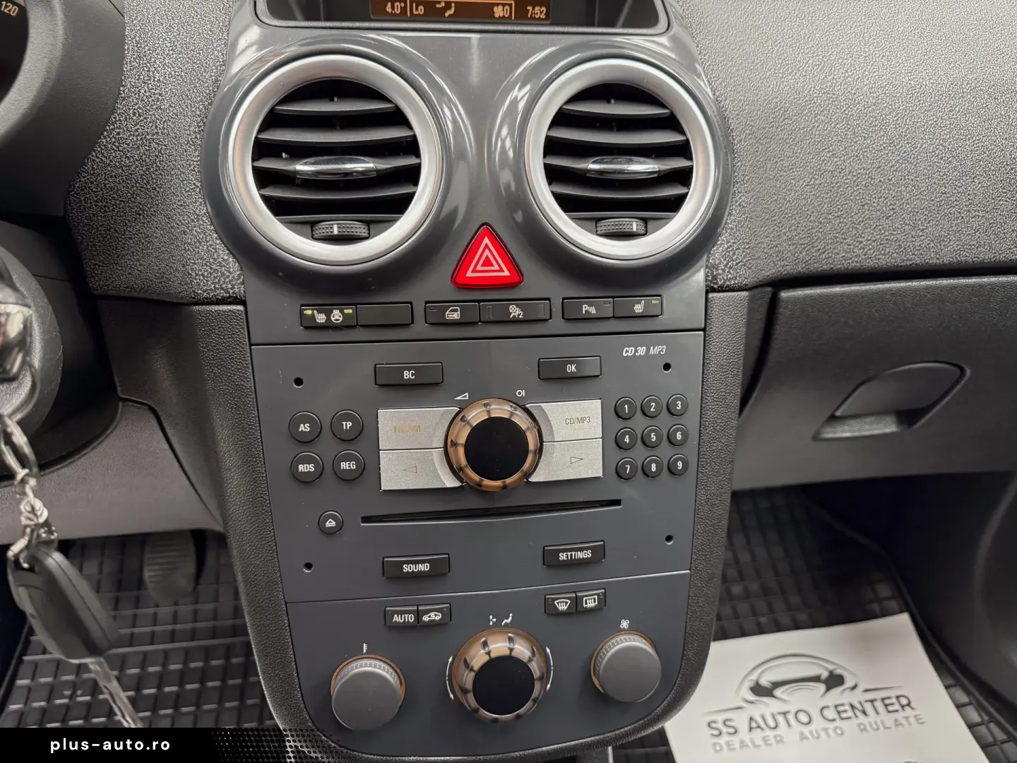 Opel Corsa 1.4 16V Innovation