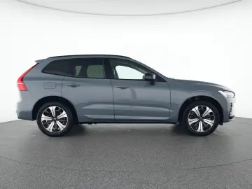 VOLVO XC60 T8 Recharge AWD Plus Dark AHK H&K