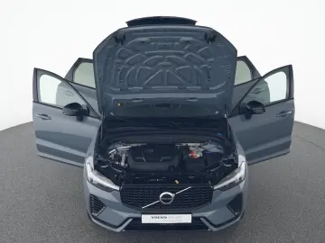 VOLVO XC60 T8 Recharge AWD Plus Dark AHK H&K