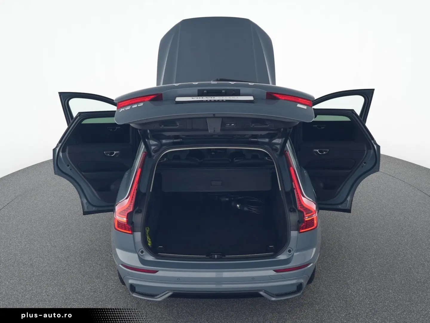 VOLVO XC60 T8 Recharge AWD Plus Dark AHK H&K