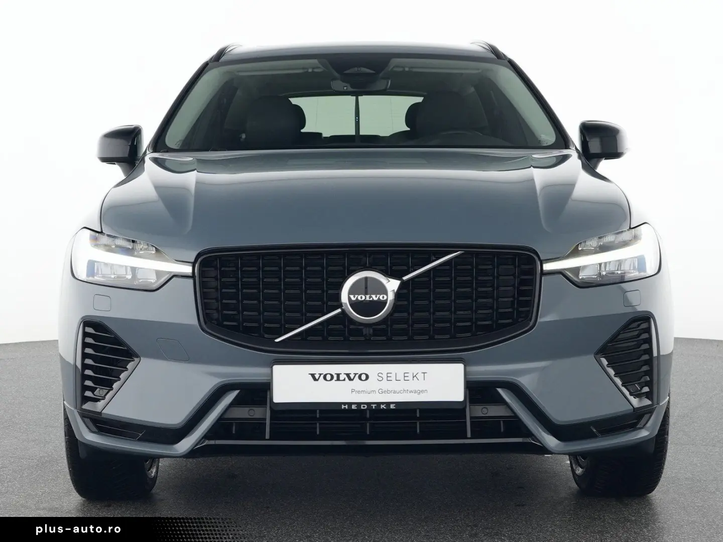 VOLVO XC60 T8 Recharge AWD Plus Dark AHK H&K