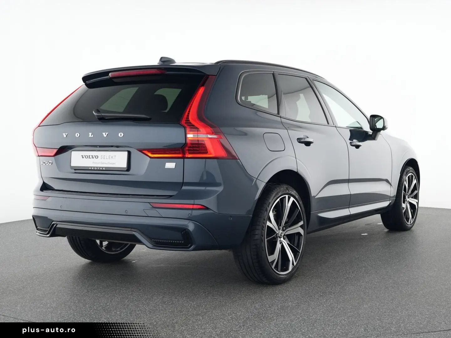 VOLVO XC60 T8 Recharge AWD Ultimate Dark 21  AHK 360