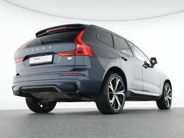 VOLVO XC60 T8 Recharge AWD Ultimate Dark 21  AHK 360