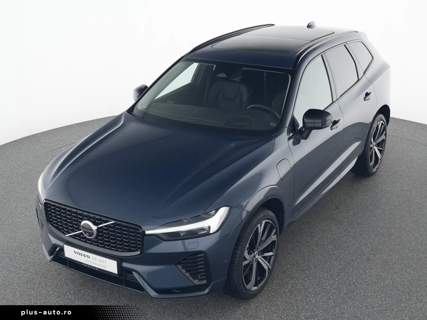 VOLVO XC60 T8 Recharge AWD Ultimate Dark 21  AHK 360