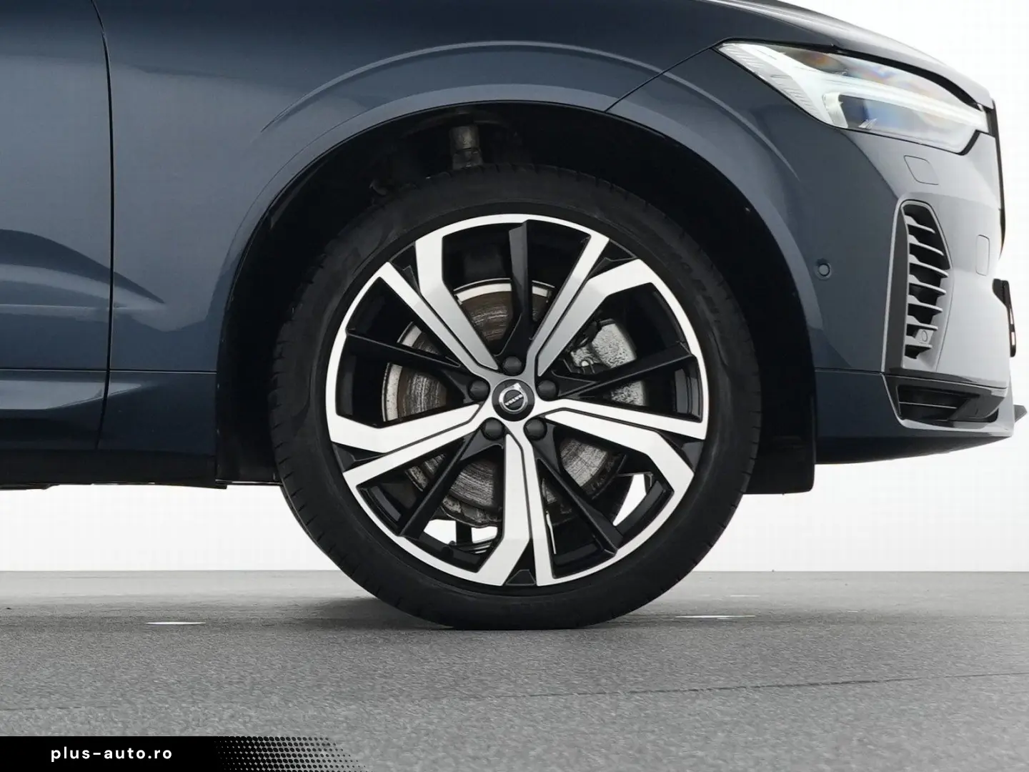 VOLVO XC60 T8 Recharge AWD Ultimate Dark 21  AHK 360