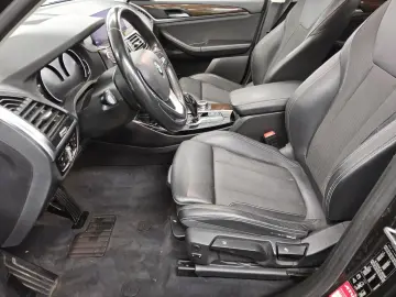 BMW X3 xDrive20d X-Line Leder Navi LED Pano