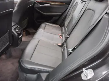 BMW X3 xDrive20d X-Line Leder Navi LED Pano