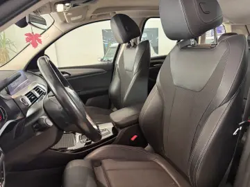 BMW X3 xDrive 20d AHK LED R-Kamera