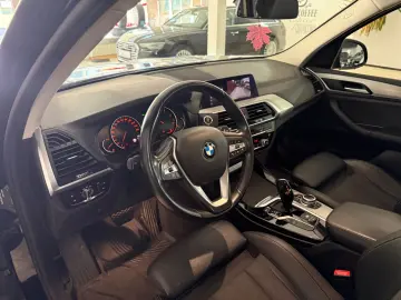 BMW X3 xDrive 20d AHK LED R-Kamera