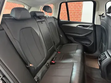 BMW X3 xDrive 20d AHK LED R-Kamera