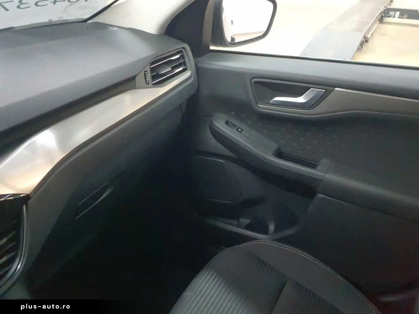 FORD Kuga 2.0 EcoBlue 4x4 Aut. TITANIUM AHK